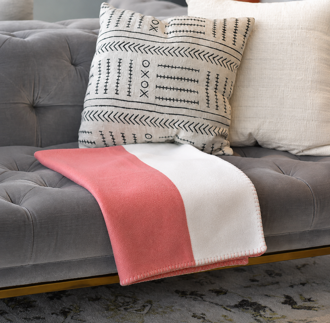 Elegant Wool and Cashmere Blanket for a Luxury Home