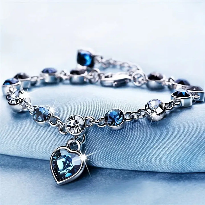 Soft shine white gold bracelet with little heart