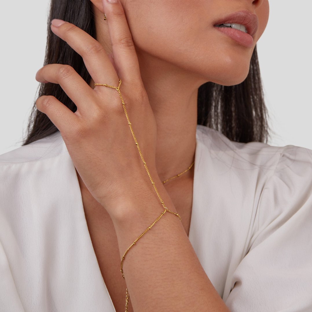 Elegant silver bracelet with refined details