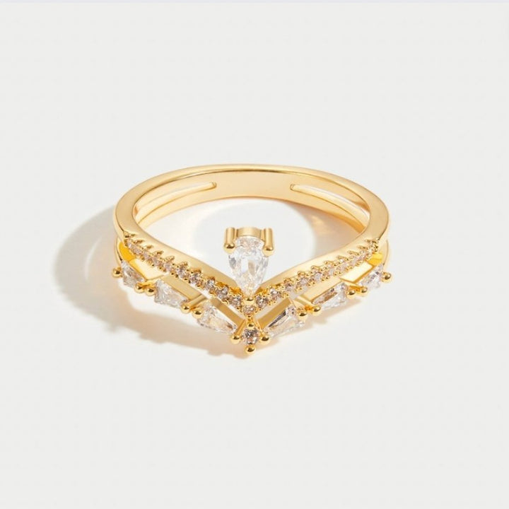 Refined cubic zirconia ring with a subtle shine