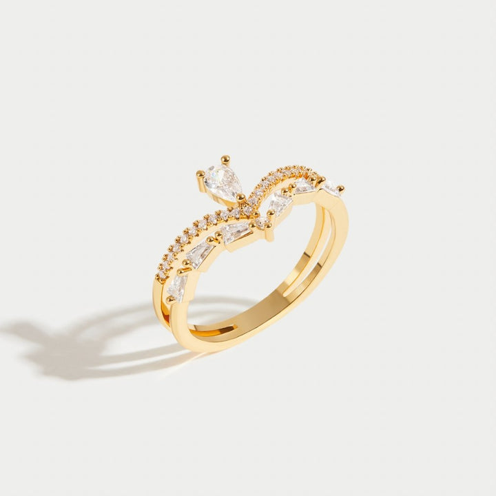 Refined cubic zirconia ring with a subtle shine