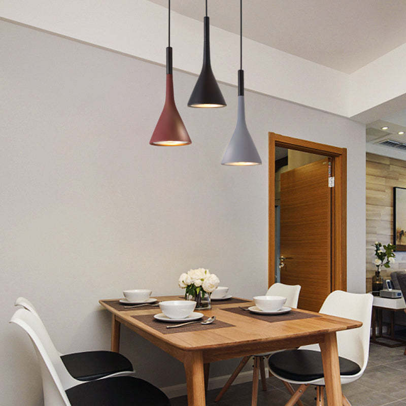 Modern Triangle Pendant Light - Trionda
