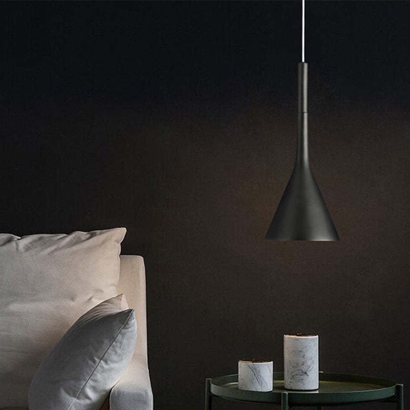 Modern Triangle Pendant Light - Trionda