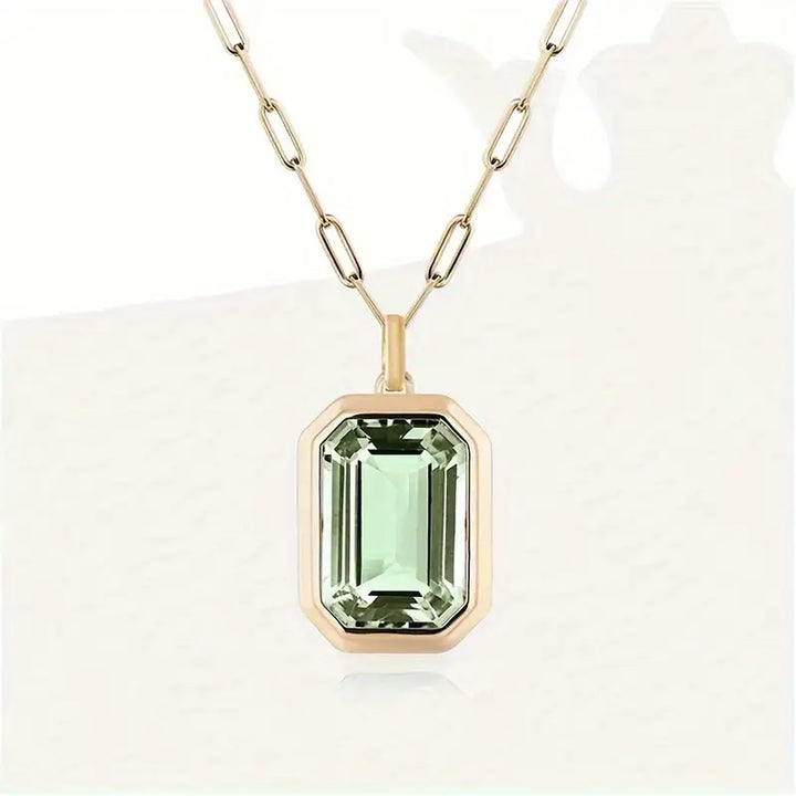 Soft gold necklace with elegant little heart
