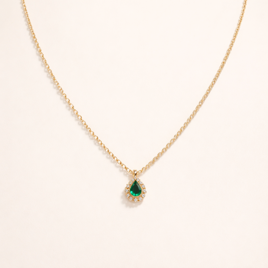 Elegant Gold Bracelet with Refined Design