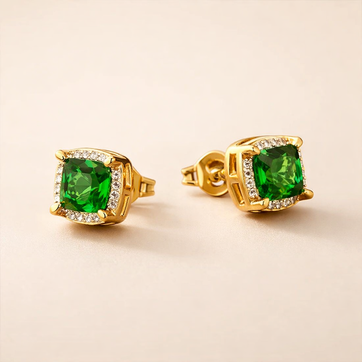 Elegant Gold Earrings with Refined Details