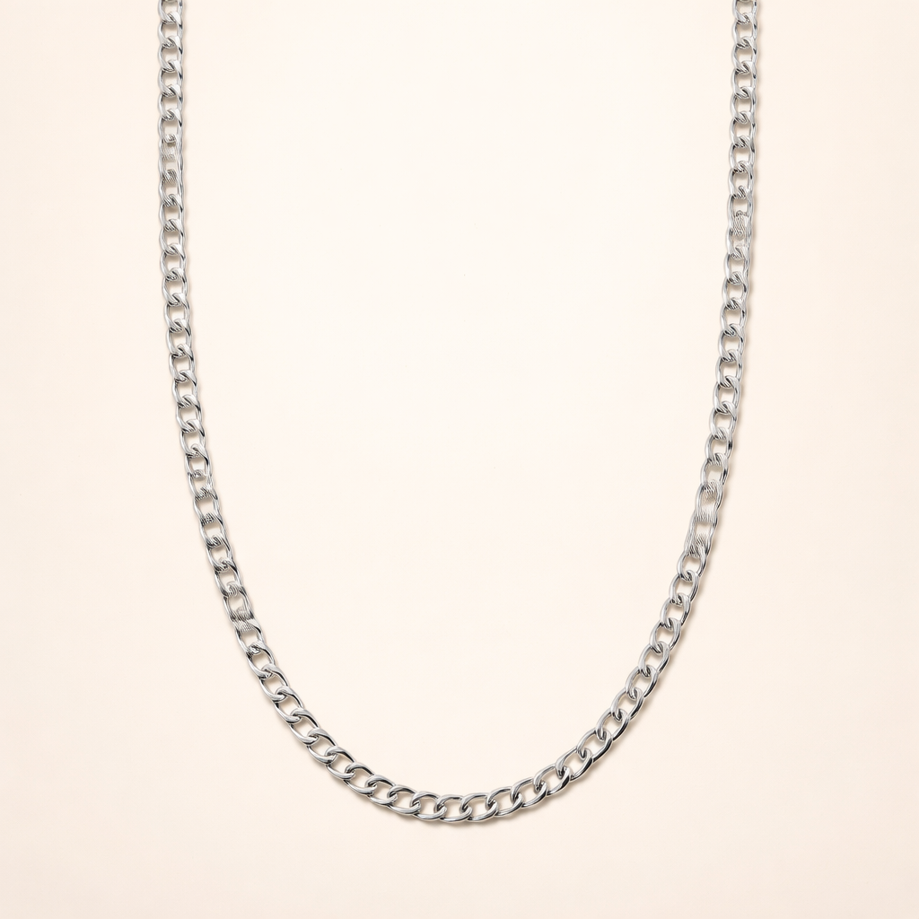 Elegant flat link necklace in white gold