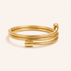Elegant gold bracelet with refined twist