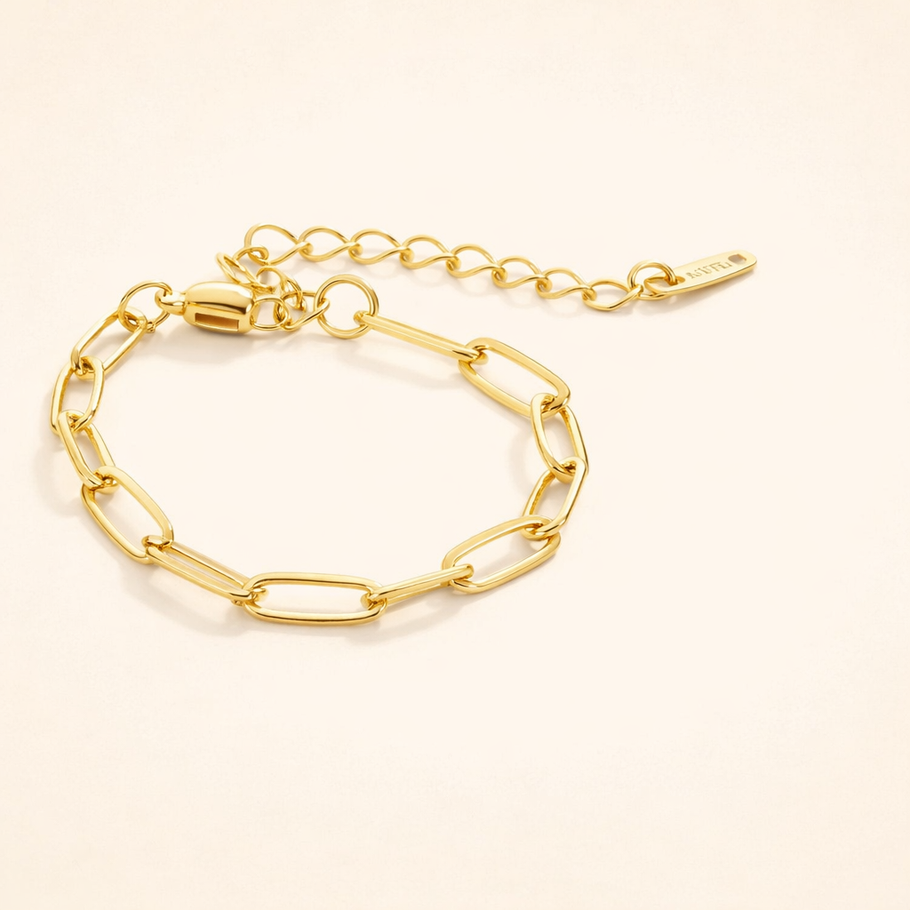 Elegant gold bracelet with refined design