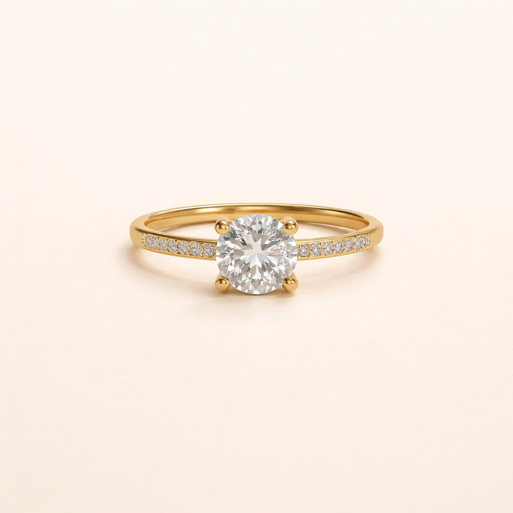 Elegant ring with crystals in gold and silver