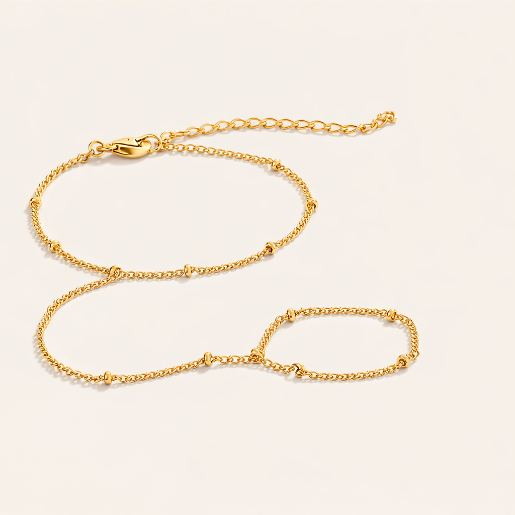 Elegant silver bracelet with refined details