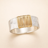 Elegant gold ring with refined wire structure