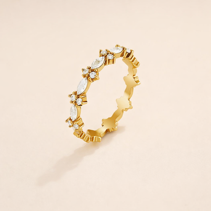 Luxe Crystal Gold Ring