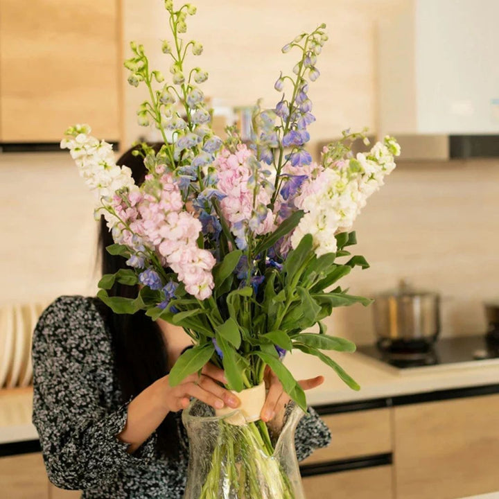 Reusable Flower Arranger Vase Insert for Upright, Fresh-Looking Bouquets