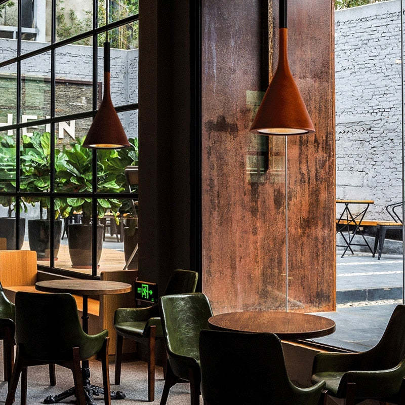Modern Triangle Pendant Light - Trionda