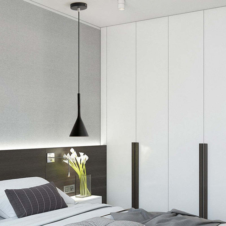 Modern Triangle Pendant Light - Trionda