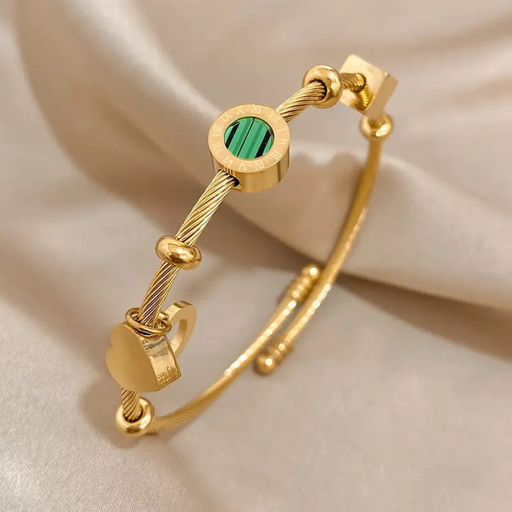 Refined Gold Bracelet with Subtle Details