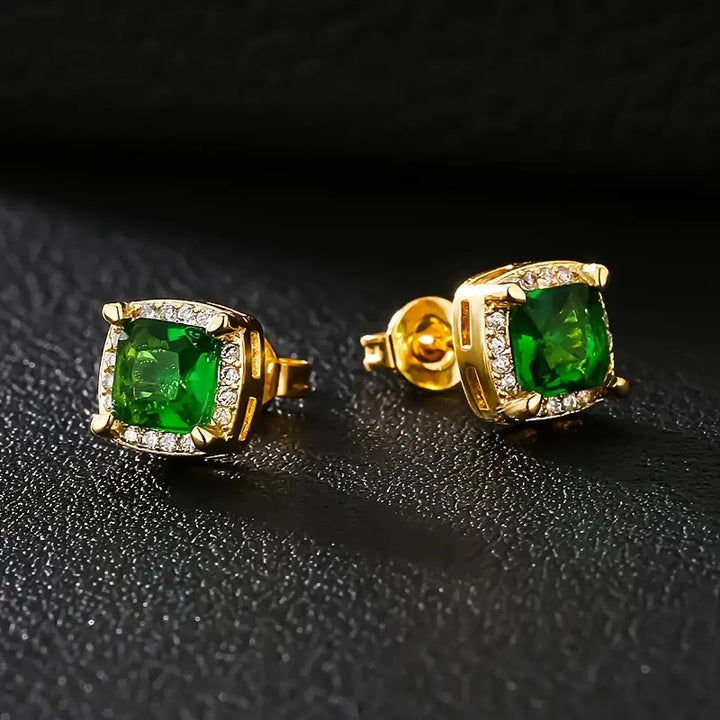 Elegant Gold Earrings with Refined Details