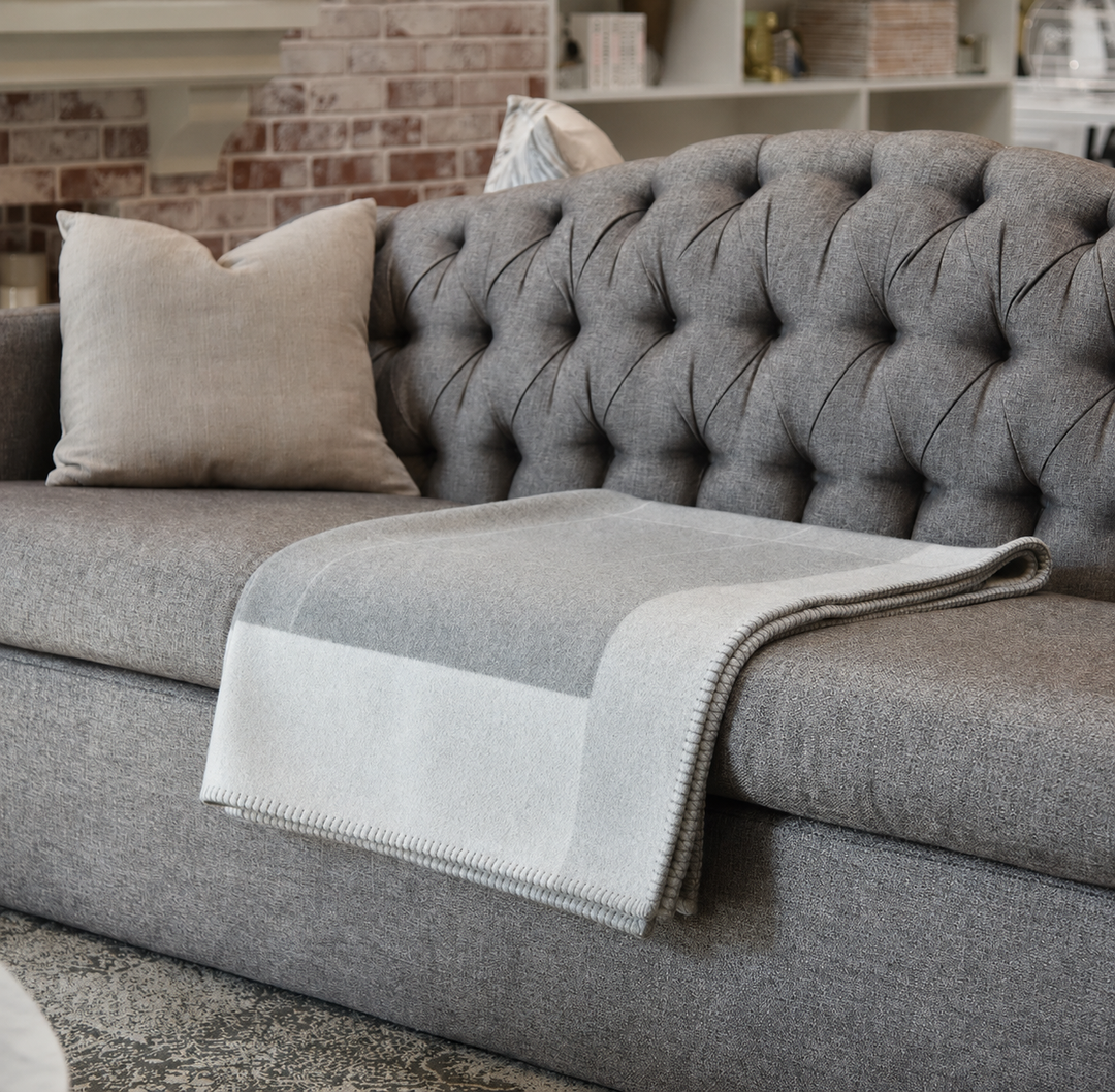 Elegant Wool and Cashmere Blanket for a Luxury Home