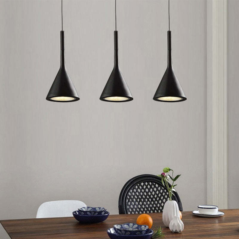 Modern Triangle Pendant Light - Trionda