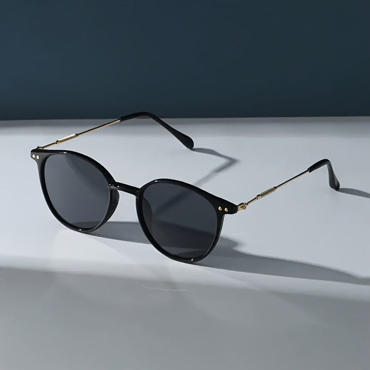 Elegant Sunglasses for Women – Combination of Metal and Plastic for Sunny Days