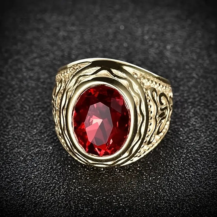 Elegant Gold Ring with Refined Details