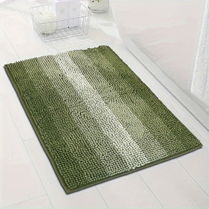 Chenille Bath Mat – Luxury and Comfort for the Bathroom and Hallway