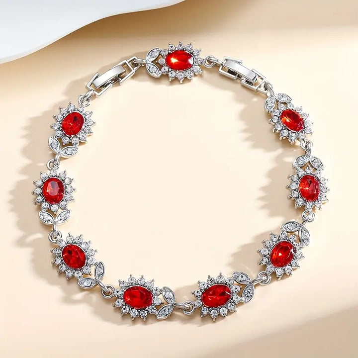 Dreamy white gold bracelet with subtle shine