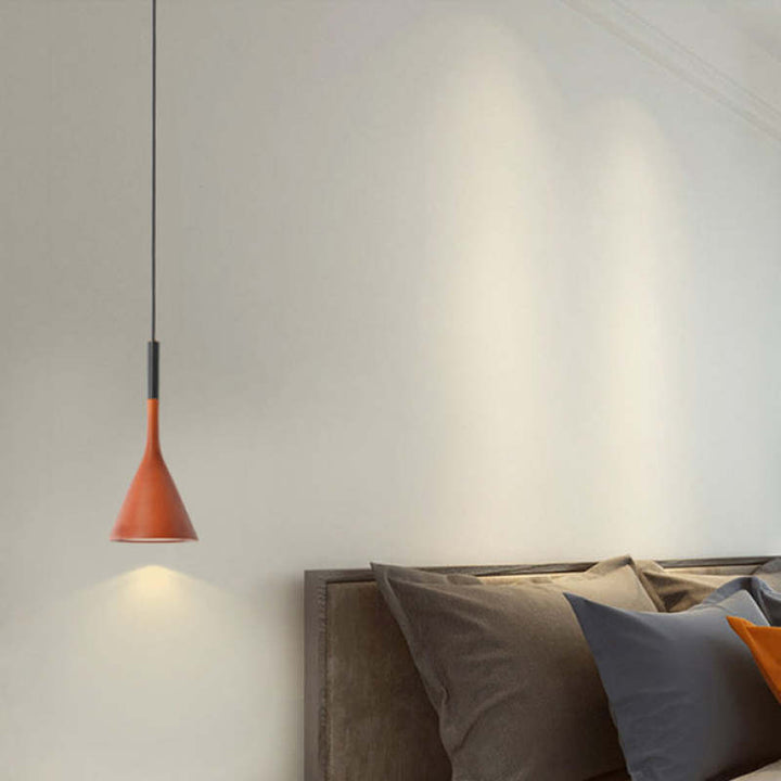 Modern Triangle Pendant Light - Trionda