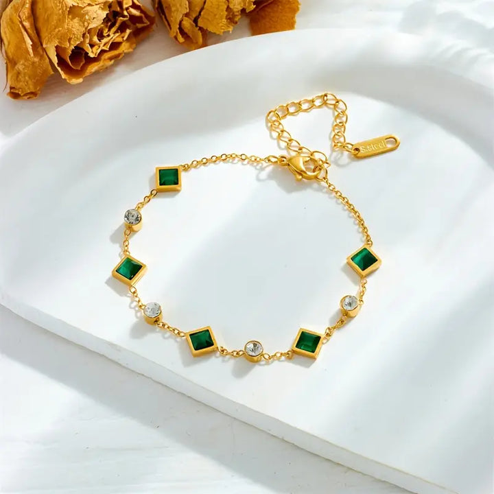 Elegant Gold Bracelet with Refined Design