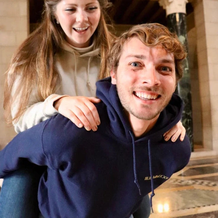 CoupleHoodie - Capture Your Love Story in Style