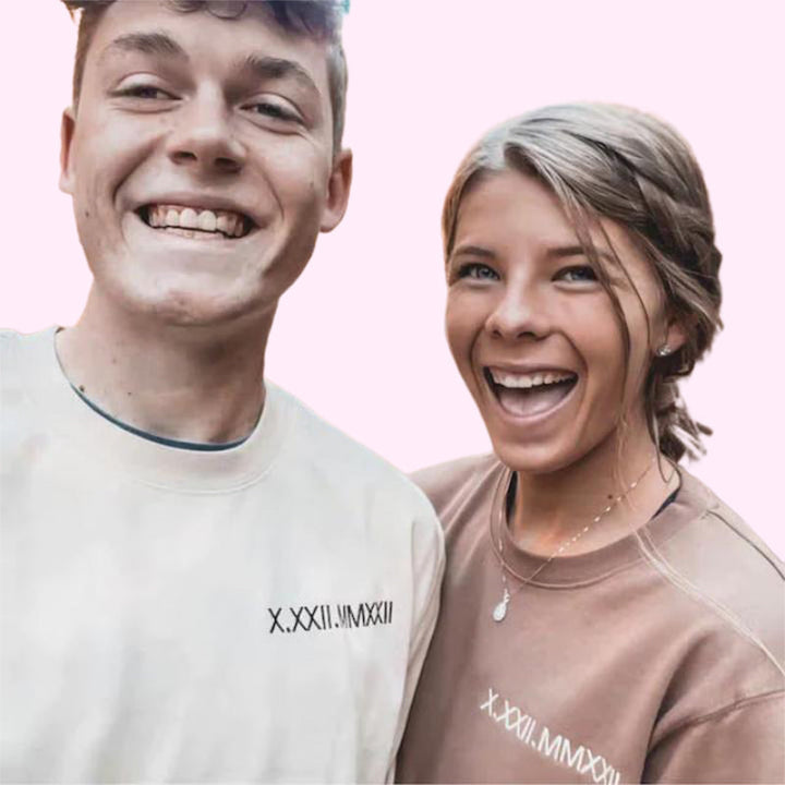 CoupleHoodie - Capture Your Love Story in Style