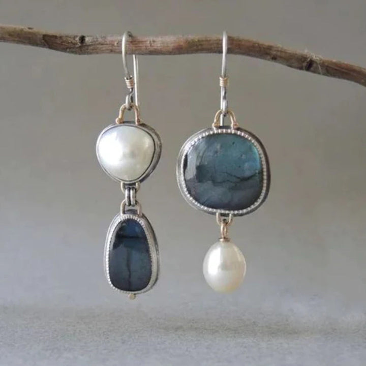 Retro blue pearl earrings