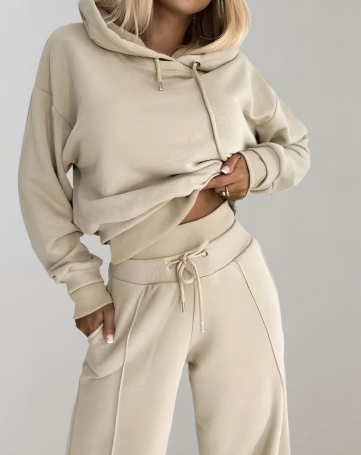 Women's Tracksuit Set – 2-Piece, Comfortable, Casual with Hoodie and Wide-Leg Trousers