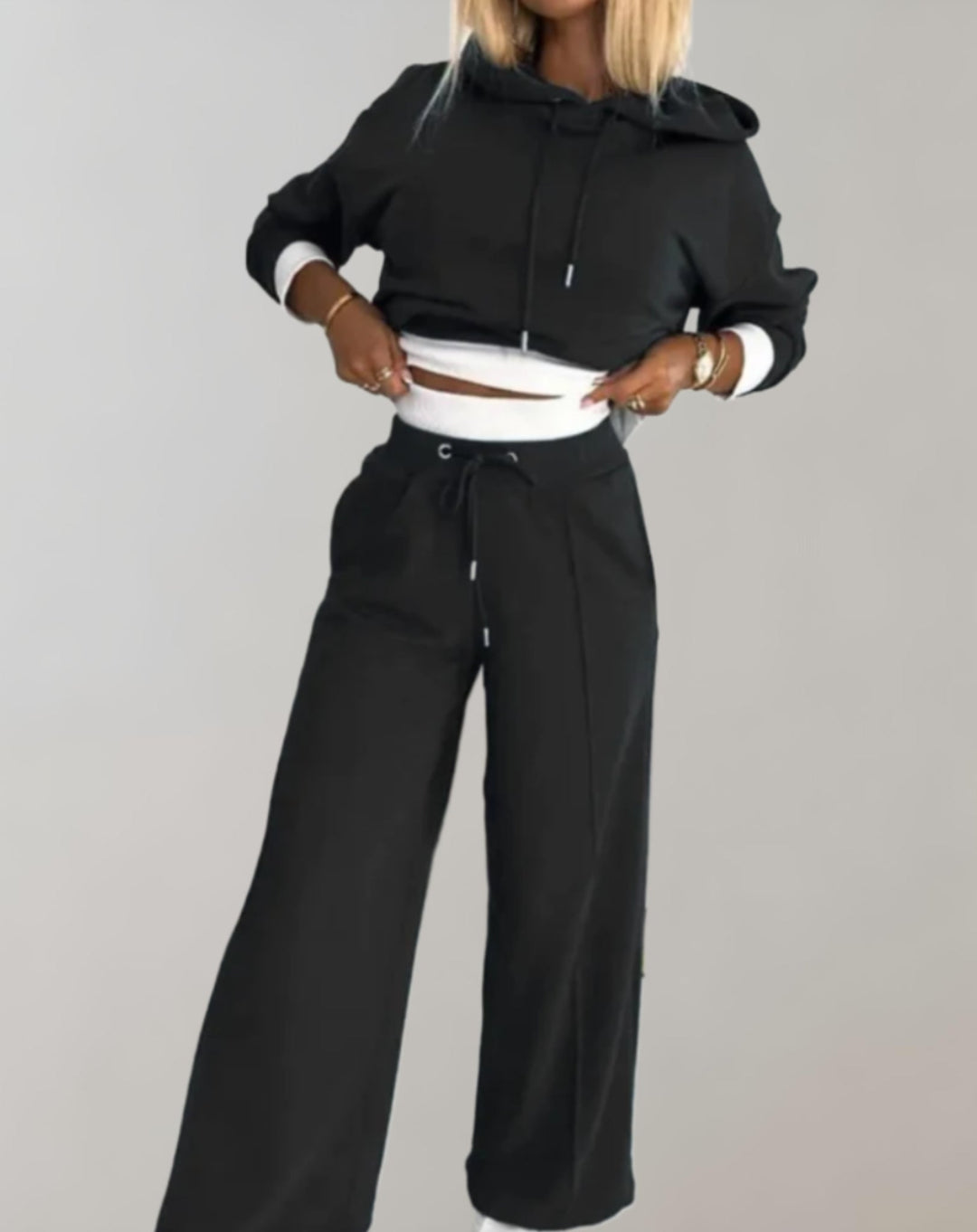 Women's Tracksuit Set – 2-Piece, Comfortable, Casual with Hoodie and Wide-Leg Trousers
