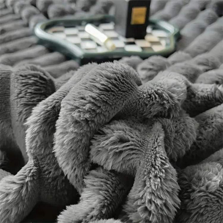 Plush Blanket Soft and Warm with Striped Design