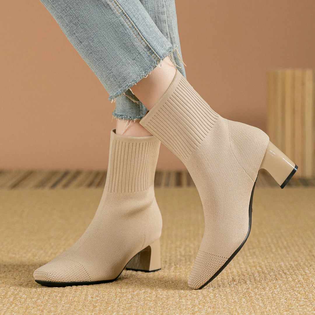 https://cdn.shopify.com/s/files/1/0872/5669/5117/files/Design_extensible_des_bottes_NEOUS_tricot_es..webp?v=1756365011