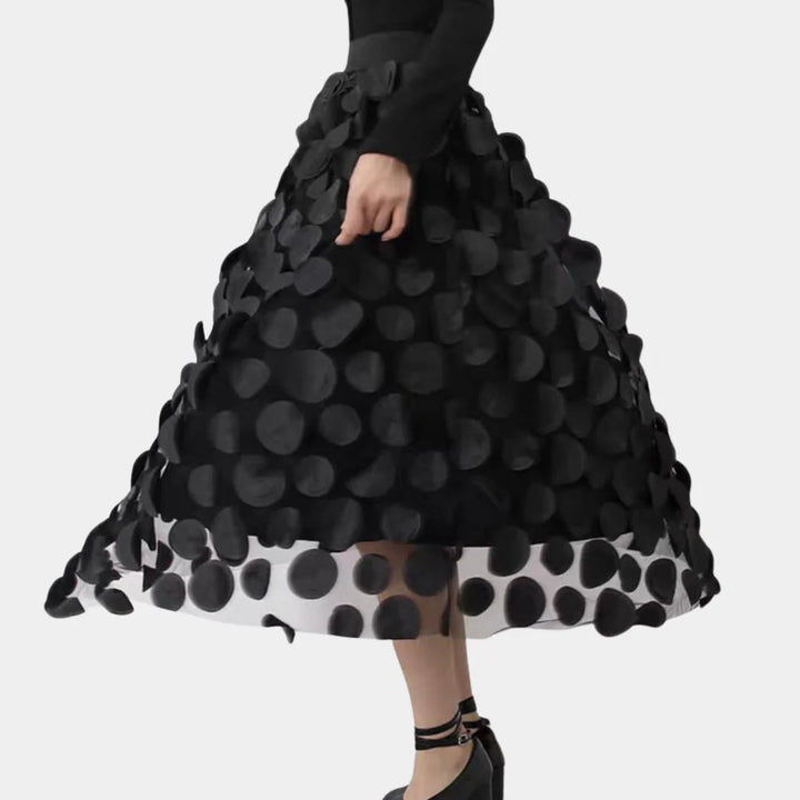 Luxe Dot Silhouette