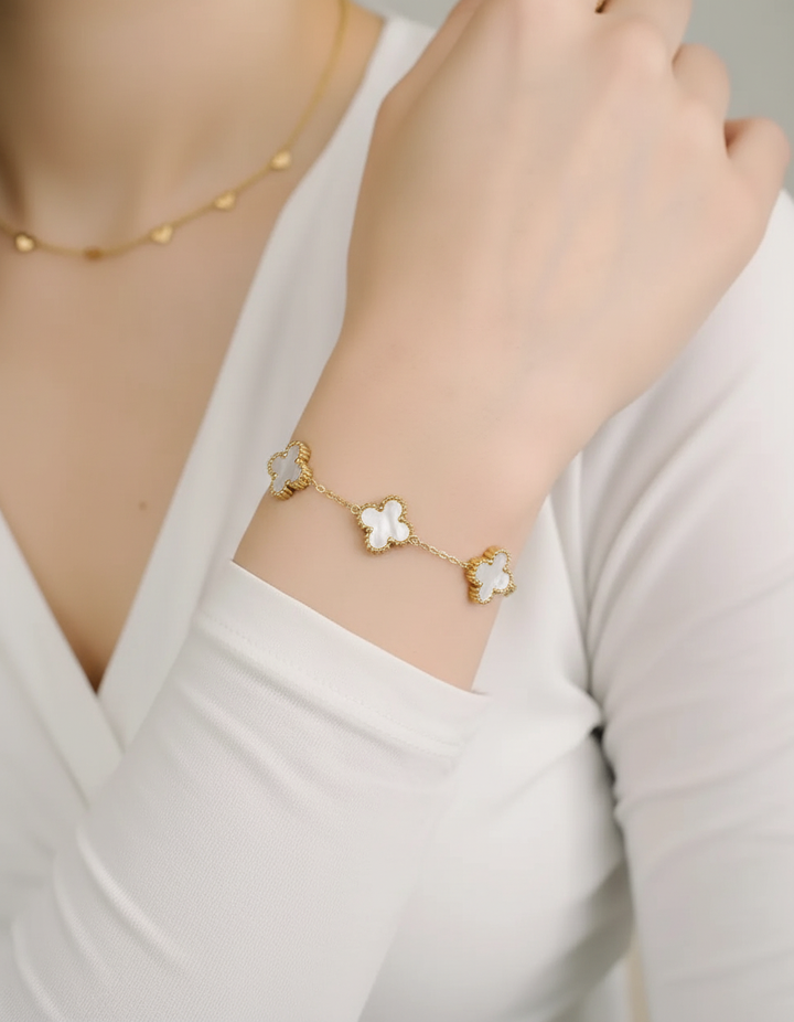 Elegant Clover Bangle Design - FlowerShine