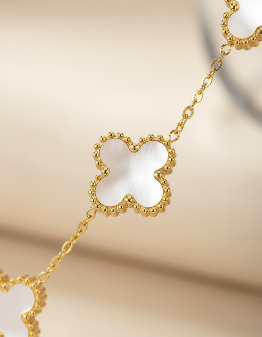 Elegant Clover Bangle Design - FlowerShine