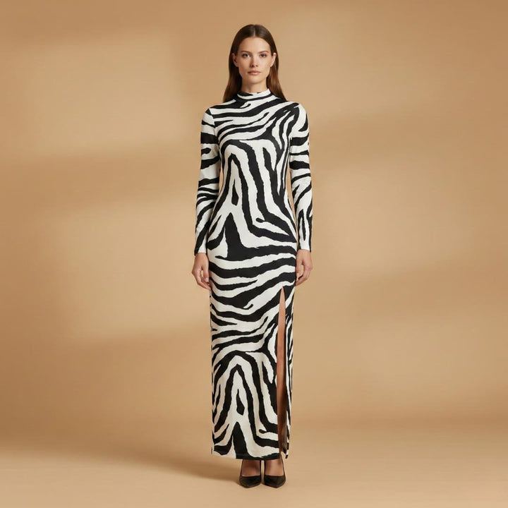 https://cdn.shopify.com/s/files/1/0973/8856/0715/files/Figure-HuggingDresswithLongSleeves_4_43fc7d8b-1367-4345-b918-51b884ceba51.jpg?v=1770886737