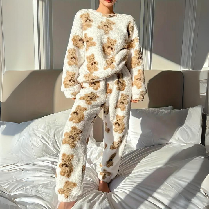 Pyjama set with fluffy bear print – Alexandra