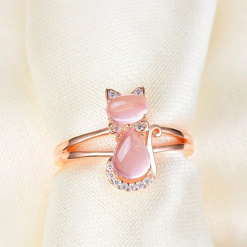 Elegant rose gold ring with refined design