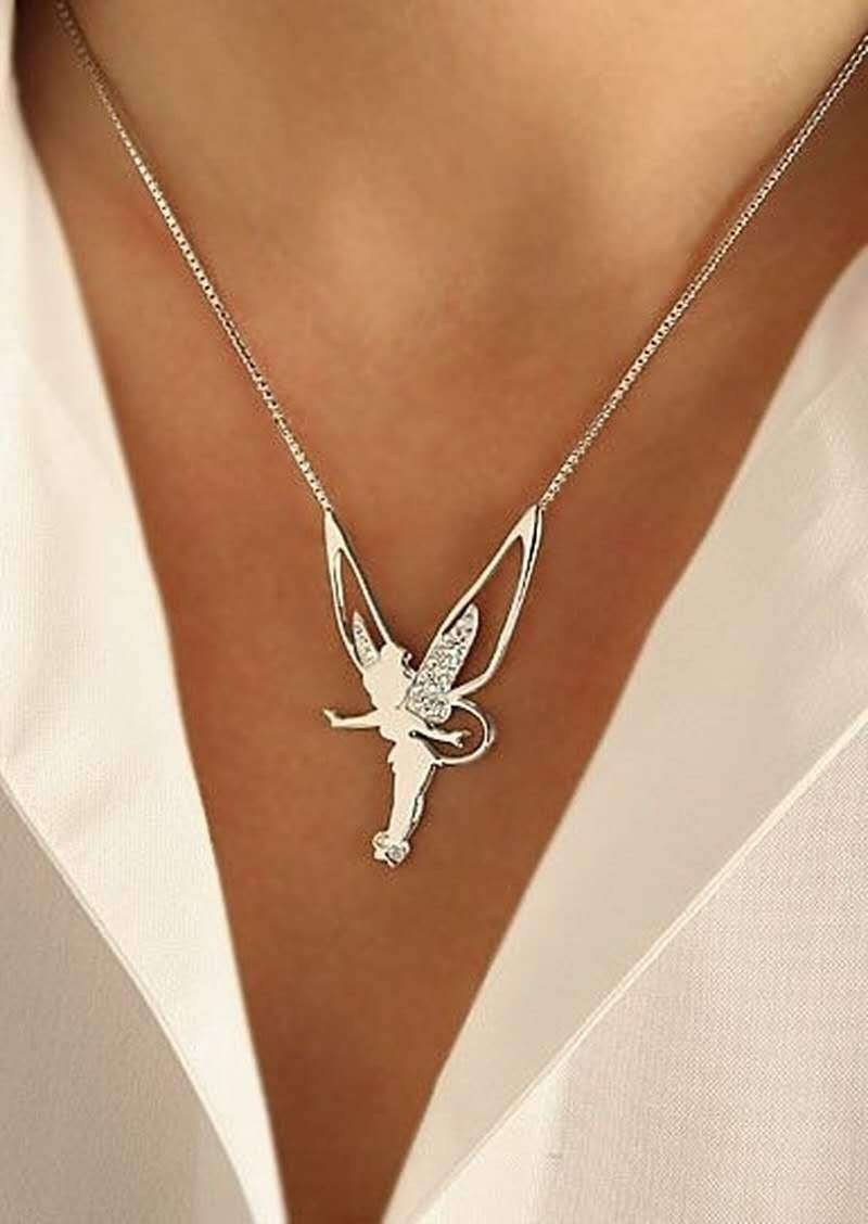 Dreamy white gold necklace with delicate stars
