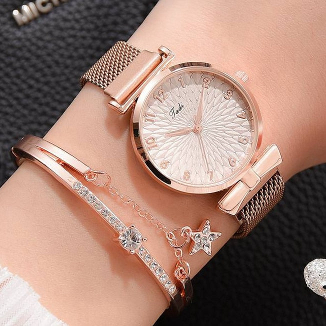 Watch with Magnetic Strap
