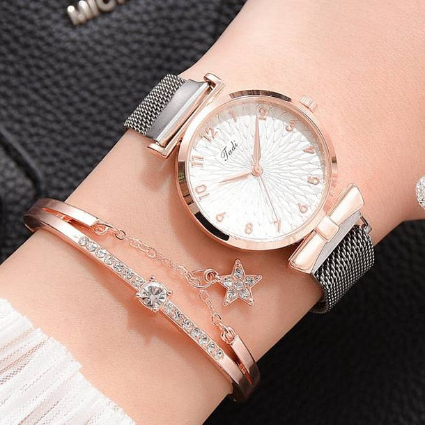 Watch with Magnetic Strap