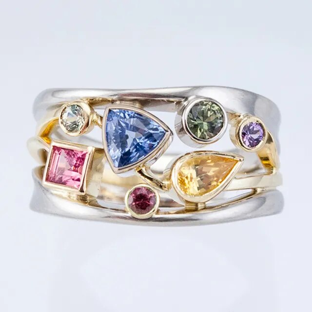 Elegant Cubic Zirconia Ring with Vintage Look
