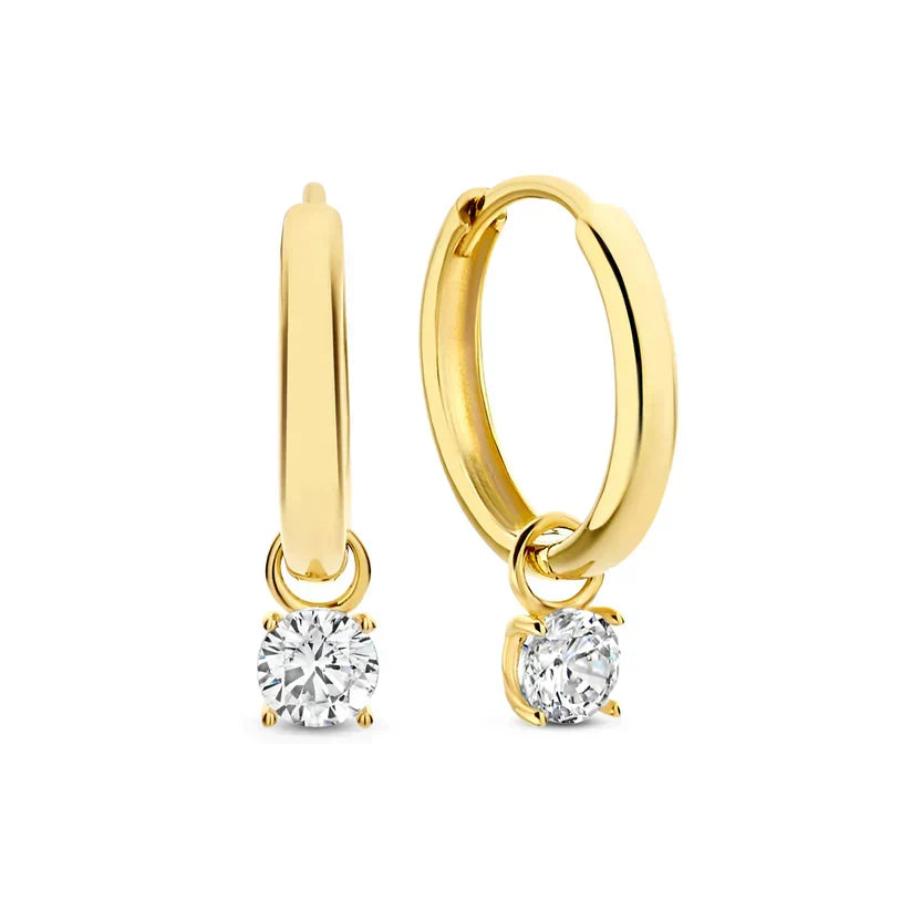Set of gold earrings