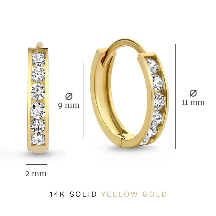 Gold earrings set