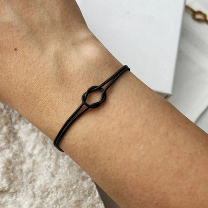 Elva Minimalist Knot Bracelet